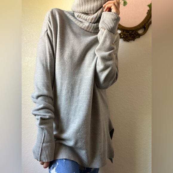 Covington Turtle Neck Gray Sweater Sz L - Picture 2 of 6